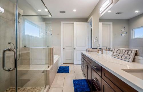 Spacious Luxe Stay , Near DT, MedCtr & NRG, New - Photo 49