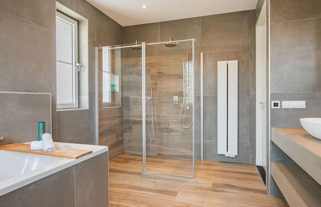 Tasteful Holiday Home in Middelburg With Garden - Photo 16