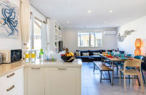 La Casa de Playa - piscina y jacuzzi a 50m del mar - Foto 25