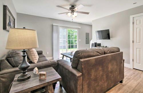 Airy Townhome Close to Kayaking and Boating! - Foto 6