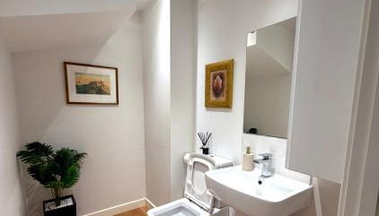Luxe Duplex Penthouse Stay in Leeds Centre - Free Parking - Foto 5