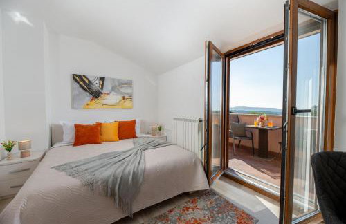 Modern Villa San Martino Heated Pool, Jacuzzi & Privacy - Foto 12