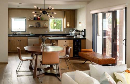 NEW! High-End Spanish Duplex | Luxury 3BR - Foto 16