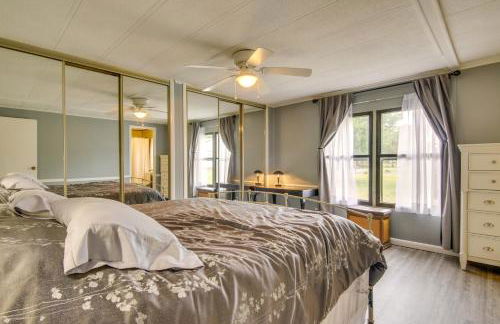 Beachy Lewes Home with Outdoor Shower and Fire Pit! - Foto 14