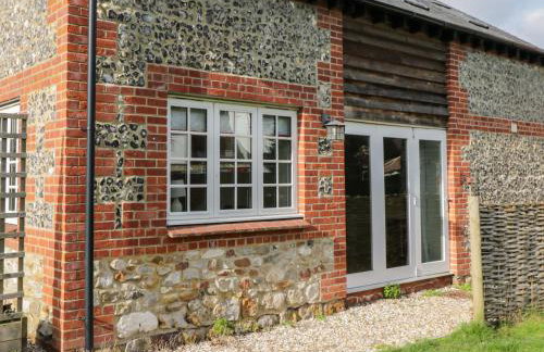 The Barn at Myrtle Cottage - Photo 2