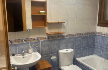 BIESCAS Todas las comodidades y más GAS, GARAJE , TRASTERO, CENTRO, WIFI, - Photo 5