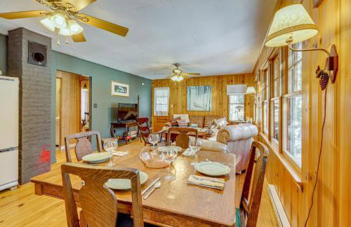 Private Dock and Beach! Lakefront Adirondacks Escape - Foto 7