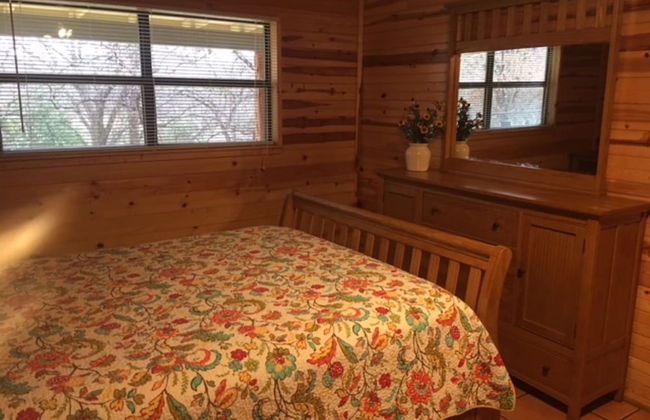 Frio Springs Lodges - Photo 15