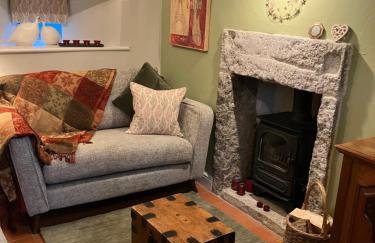 Miners Cottage - Photo 5