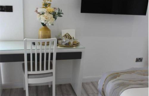 Mini Cosy Studio Flat Milton Keynes - Foto 7