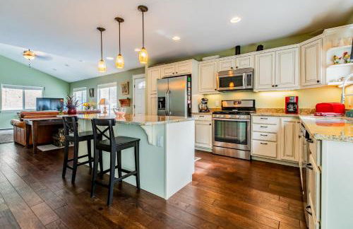 Bigfork Lake Getaway - Photo 4