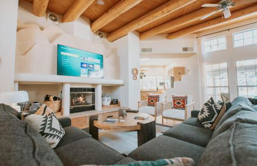 Buffalo Escape-Private Hot Tub in serene Corrales-Mountain View-Pet Friendly-No Pet Fee! - Foto 2