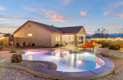 Stunning Joshua Home with Pool, Spa, & Game Room! - Foto 25