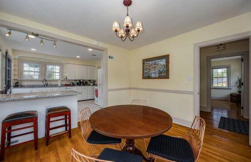 Harrisonburg Hidden Gem Across from JMU & Hotspots - Foto 8