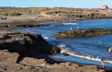 CHALET CON JACUZZI CLIMATIZADO, BARBACOA Y CERCA DE LA PLAYA - Foto 47