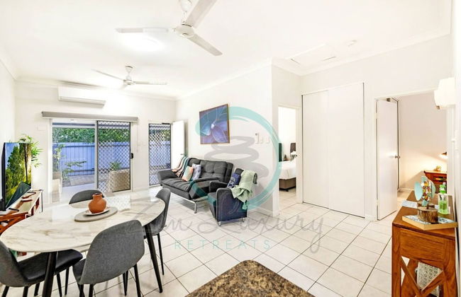 Zen Hideaway Cozy 2BR Haven Office Dual Patio - Foto 4