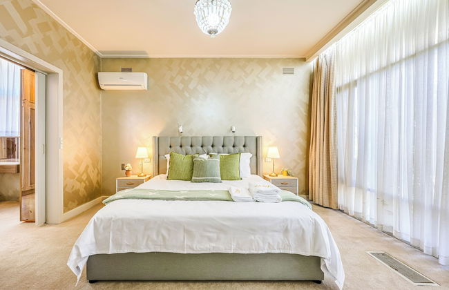 StayAU Spacious 6BR McKinnon Pool Home - Foto 6