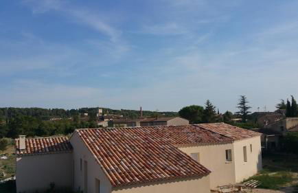 Apt 50m2 avec Balcon tout équipé proche d'Avignon - Foto 5