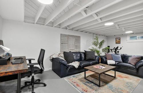 Warm and Inviting 3BR Craftsman with Big Kitchen - Foto 14