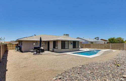 Golfers Oasis! 55 and Sun City West Retreat with Pool - Foto 29