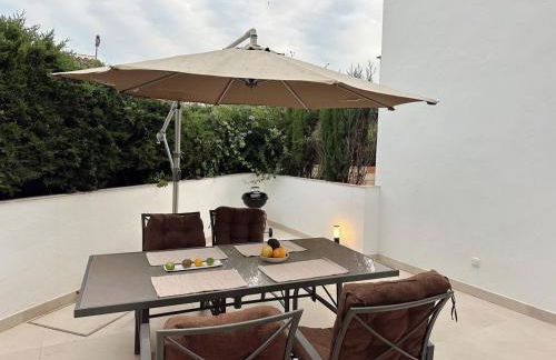 Marbella Hideaway BBQ, POOL & Best walking distance Beaches - Photo 15