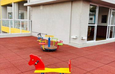 Studio 63 novo, luxuoso e completo com ar condicionado e cama Queen Size - Centro Mogi - Até 4 Pessoas - Foto 40