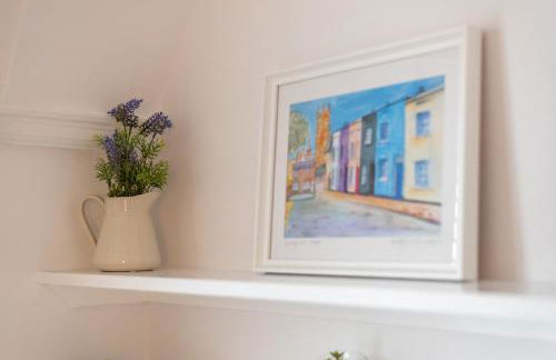 Rose cottage, Central, Amazing Cathedral view, Iconic pastel street - Foto 8