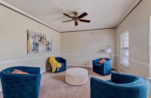 Incredibly Spacious Carmel Home with Fully Equipped Kitchen - 4700 Sq Ft! Sleeps 15! Pet Friendly! home - Foto 25