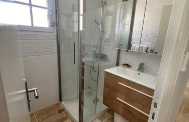 Grand Studio Mer et Confort centre-ville, parking - Photo 15