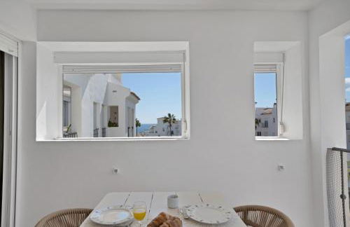 Palm Beach Residency - Beachside with Free Parking - Photo 27