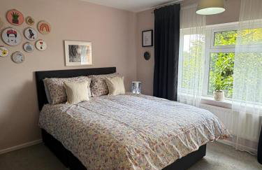 Fairfield Large 4 Bed Log Fire - Photo 12