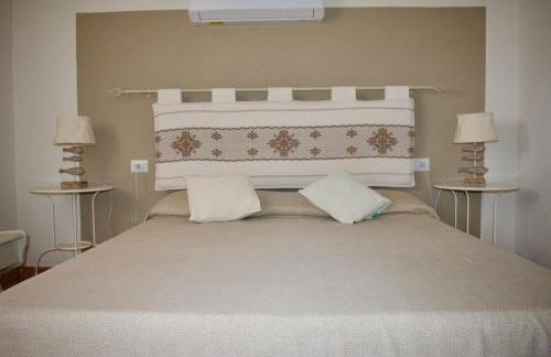 Villa con Splendido Giardino e Vista Mare a Osseddu - Olbia - Photo 13