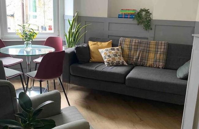 Beautiful 2-bed Study or Visit Flat - Foto 7