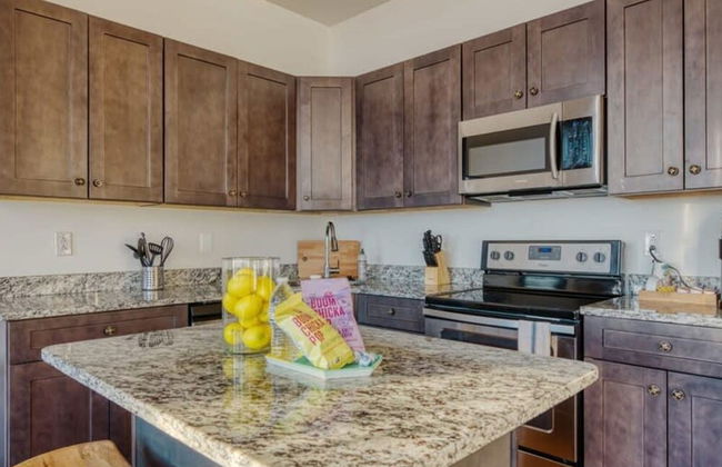 Sosuite 1BR Penthouse w W D Gym On-site Bar - Foto 25