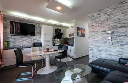 Bayview Villa by Pag tours - Photo 16