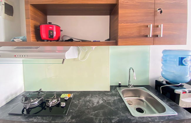 Warm And Cozy Stay Studio Room At Patraland Urbano Apartment - Foto 8