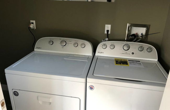 Brand NEW Luxury Spacious 3bdr Townhome Close to 3rd St - Photo 12