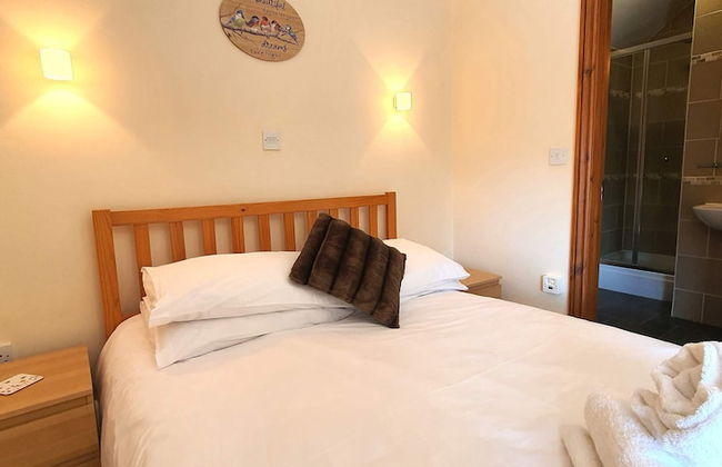 The Victorian Barn self catering holidays with pool & hot tubs - Photo 53