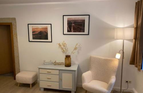 FeWo Ostrau, neues Bad, neue Küche, zentral, Sandstein-Ferien, Terrasse - Foto 3