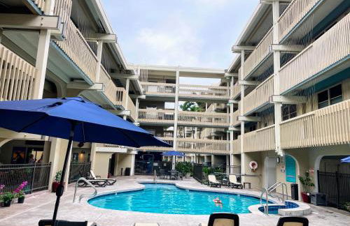 Gorgeous Blue Ocean Views, AC, Sunsets & 1-Min Walk to Beach - Foto 33