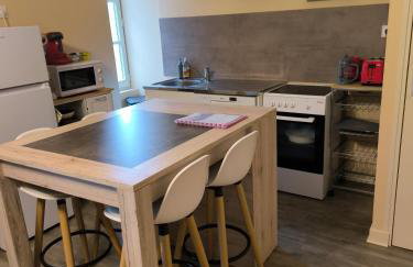 Le Logis dans la place appartement de deux chambres - Foto 8
