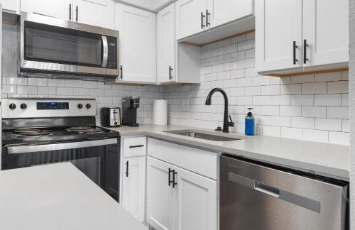 Furnished Apartments in University Hills - Foto 47