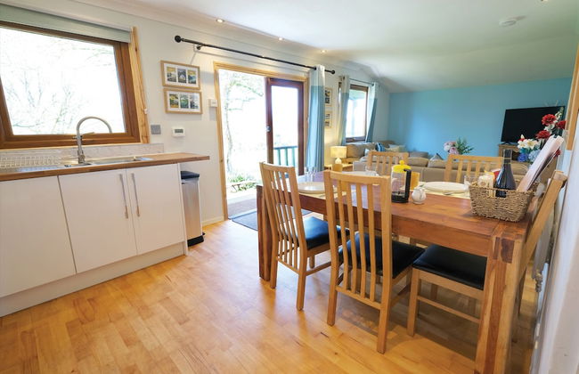 Merlins Cabin - 2 Bed - Blaen Cedi Farm - Foto 10