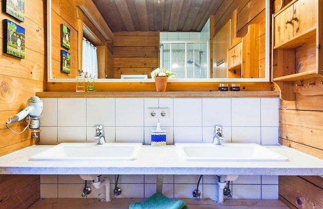 Chalet in Eben With Panoramic Mountain Views - Photo 14