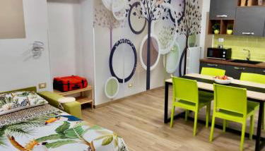 Happy Days! Cozy Roma Retreat Private Apartment in Heart of the City - Photo 5