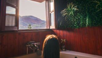 Holiday Home Berghütte mit Terrasse- Kamin und Jacuzzi by Interhome - Foto 1