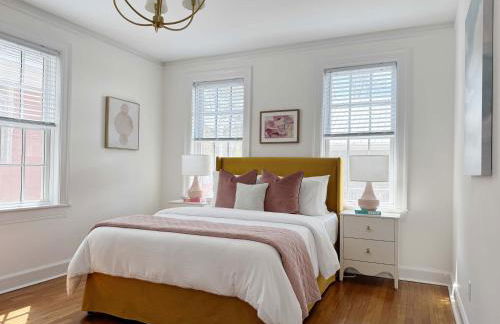 Classy 3-Story Downtown Apt - Great Location - Foto 4