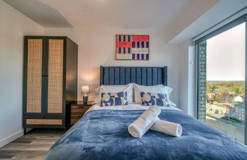 2-BR Flat - City & Town Centre View -1 Minute to Train & Tram Station - Sleeps 5 - Foto 22