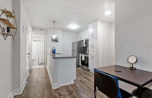 Downtown Studio - Panoramic Views - Walk-friendly - Foto 20