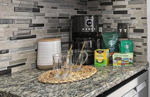 * NEW* The Bungalow Jupiter! - Moremoments Rentals - Foto 39